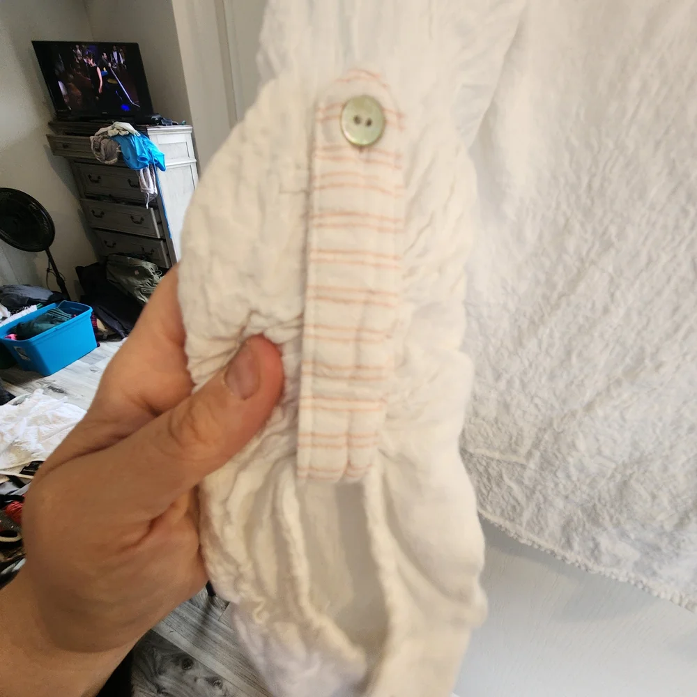 Jane + Delancey Elegant White Crinkle Blouse Size M Euc - Picture 3 of 4